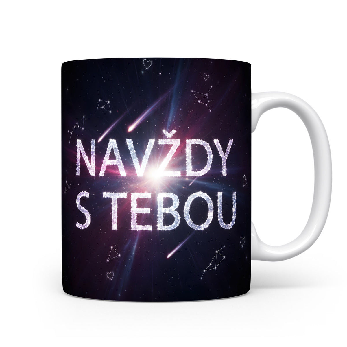 Bílý hrnek s nápisem NAVŽDY S TEBOU a motivem hvězdné oblohy.