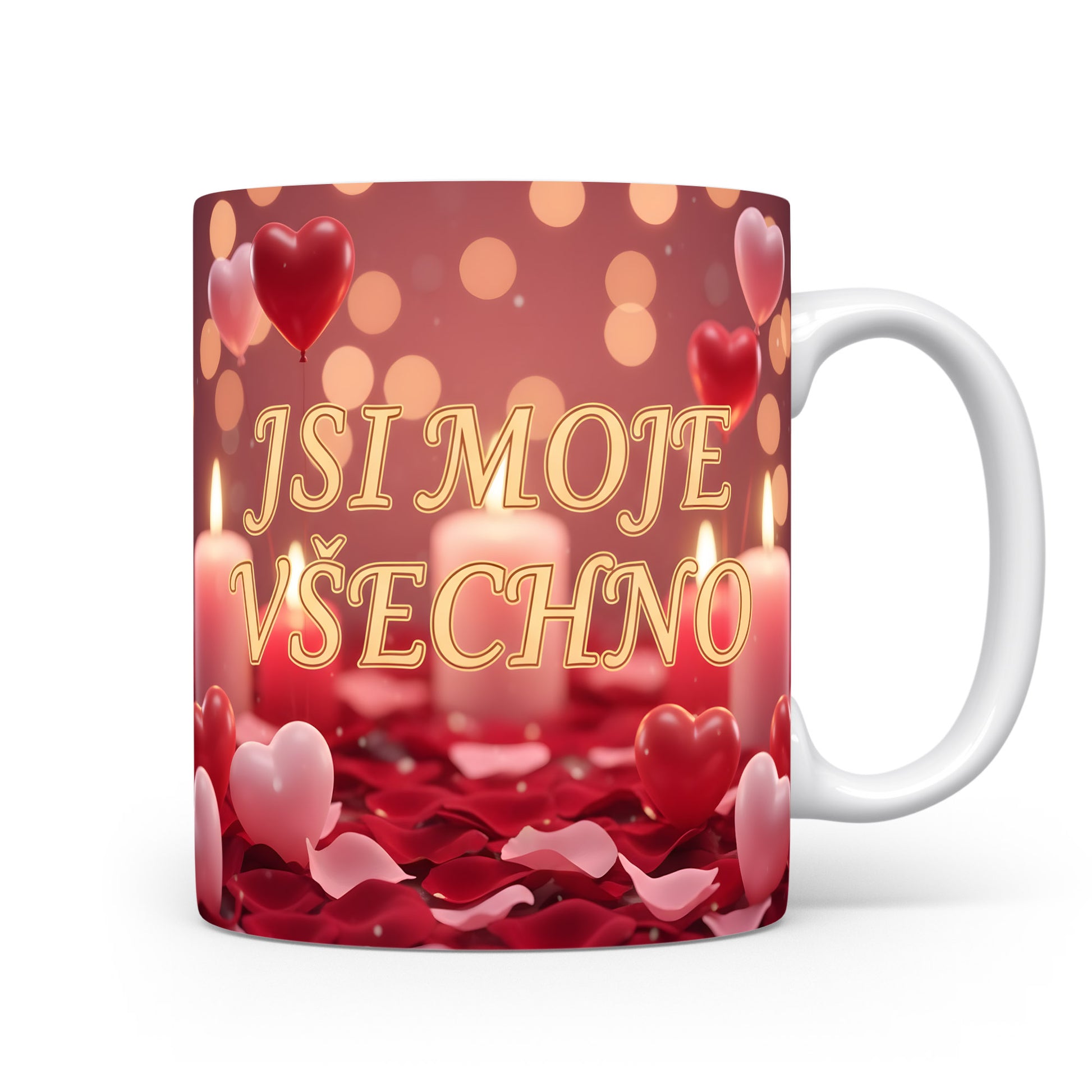 Romantický hrnek s nápisem JSI MOJE VŠECHNO, srdci a svíčkami.