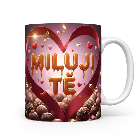 Romantický hrnek s nápisem MILUJI TĚ a srdíčky.