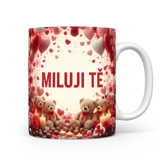 Romantický hrnek s nápisem MILUJI TĚ, srdci a medvídky.