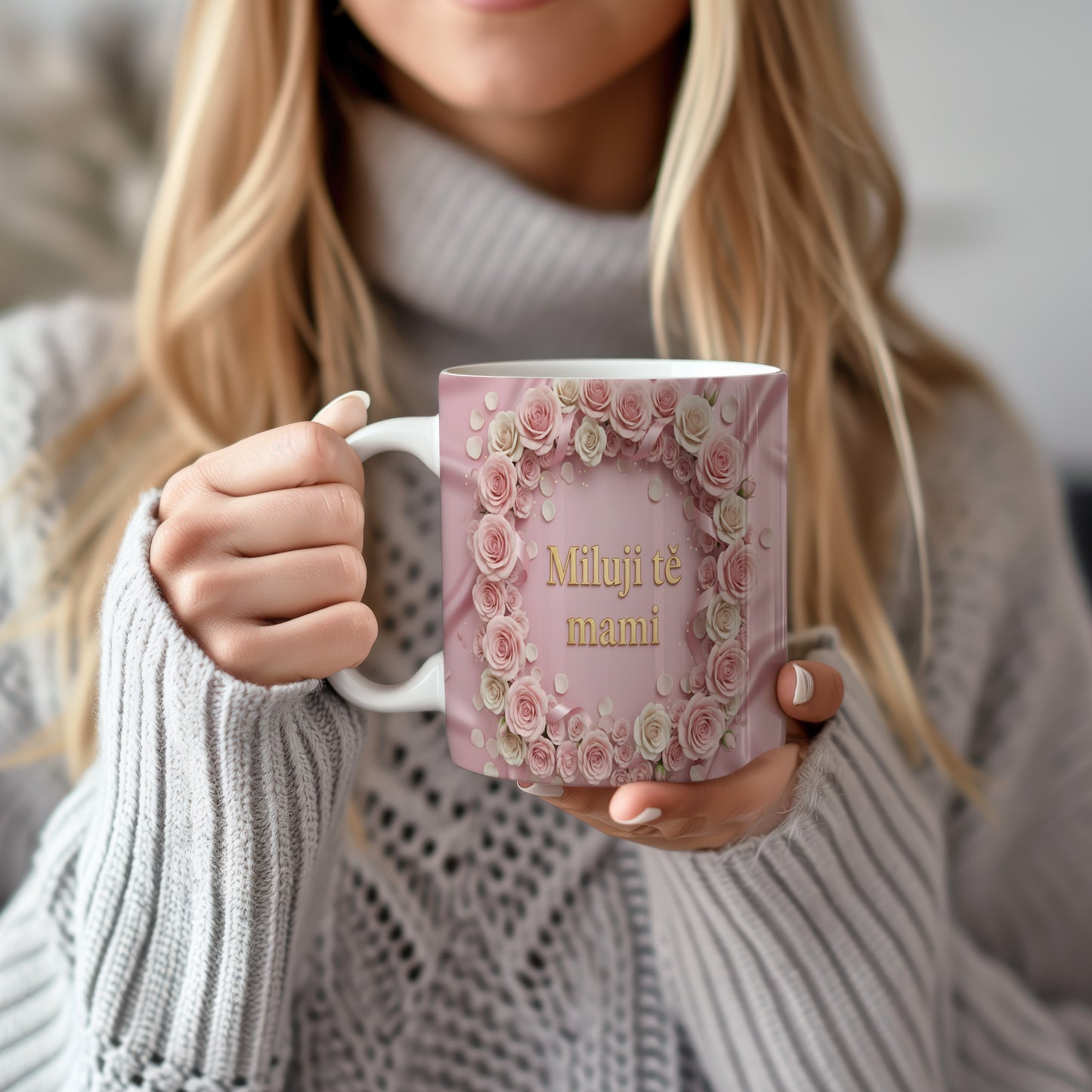 Hrnek Miluji tě mami – něžné růže na pastelovém pozadí – varianta 22