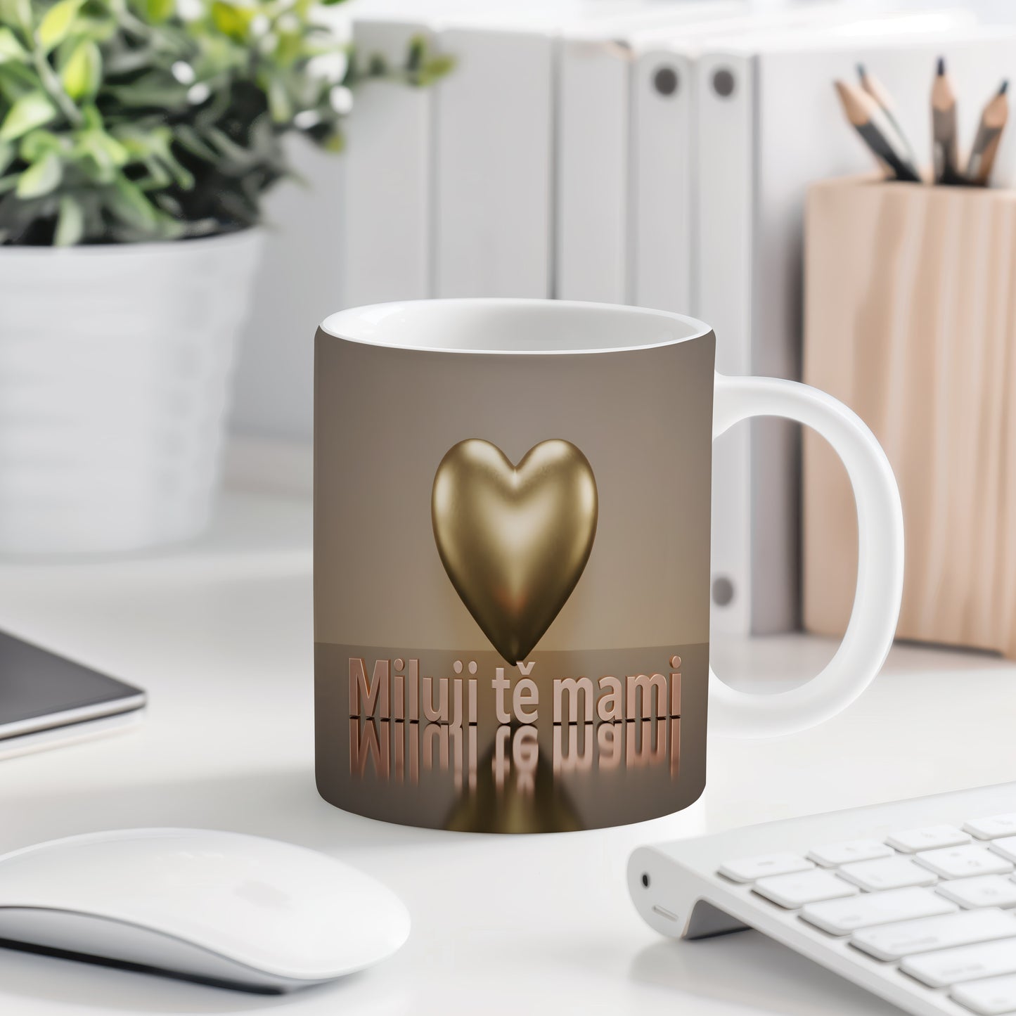 Hrnek Miluji tě mami – zlaté srdce na hnědém gradientu – varianta 77