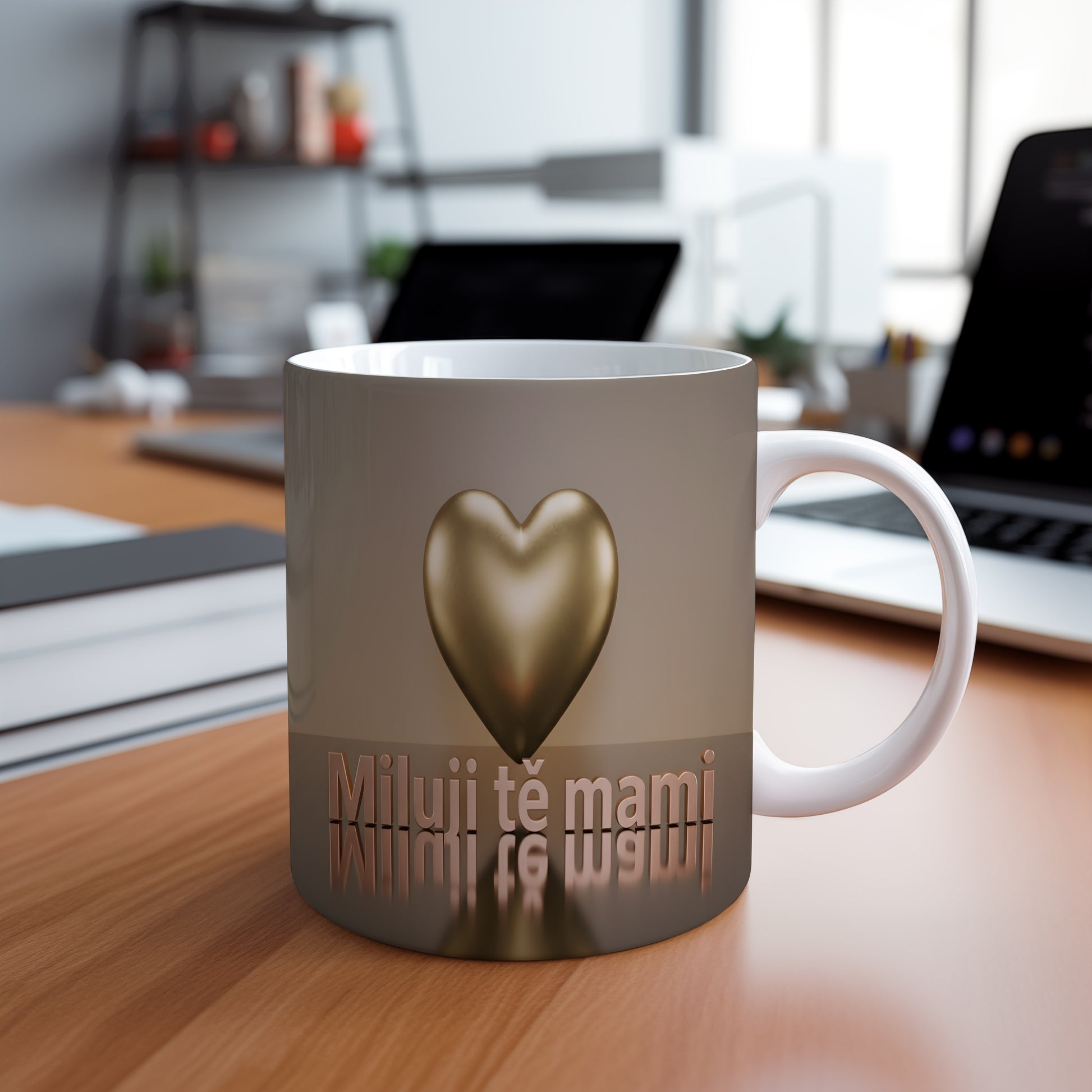 Hrnek Miluji tě mami – zlaté srdce na hnědém gradientu – varianta 88