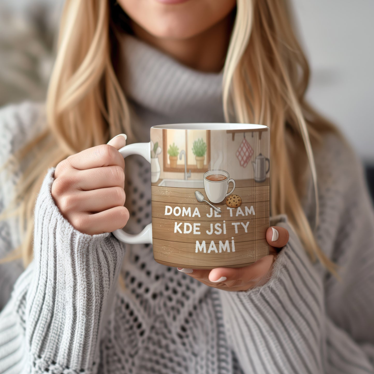 Hrnek Doma je tam kde jsi ty mami – rustikální kuchyňská scenérie s hřejivým nádechem – varianta 22