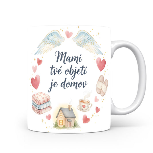 Hrnek Mami tvé objetí je domov – andělská křídla a srdce v pastelových barvách – varianta 11