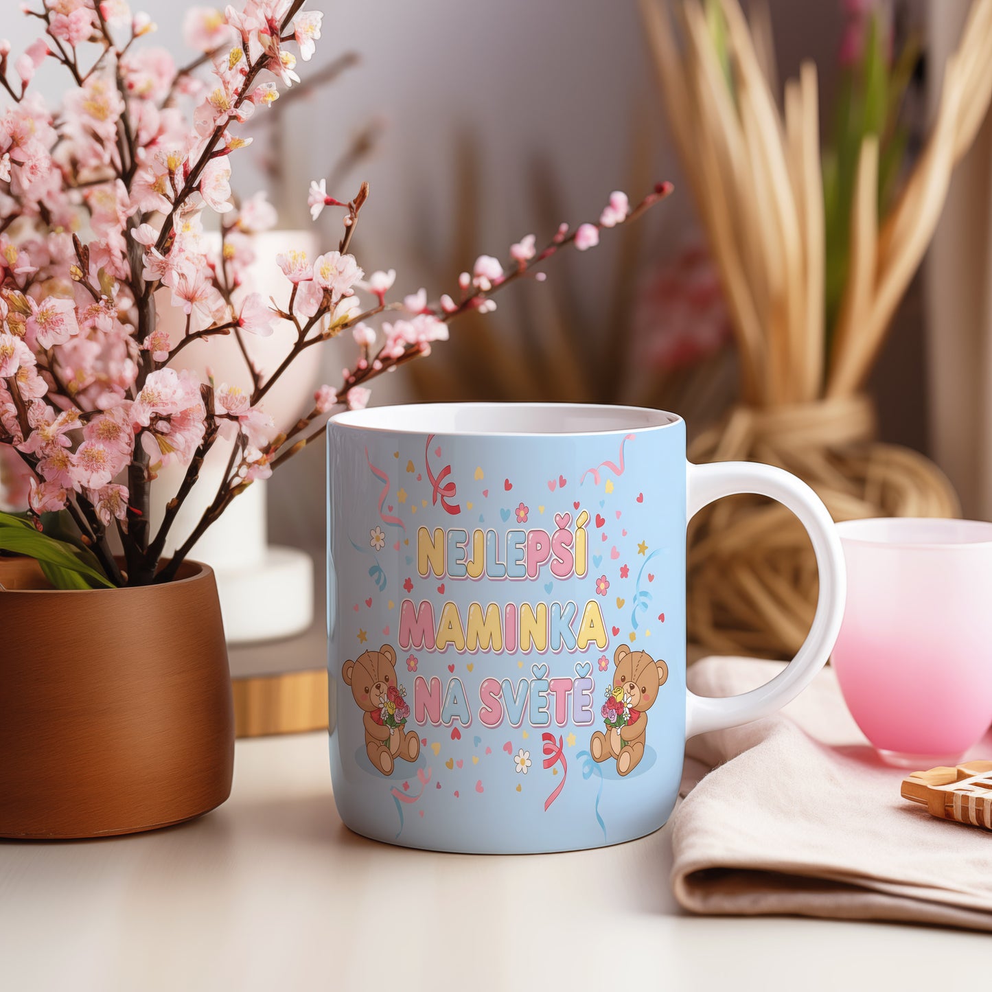Hrnek NEJLEPŠÍ MAMINKA NA SVĚTĚ – roztomilí medvídci a pastelové srdíčka – varianta 55