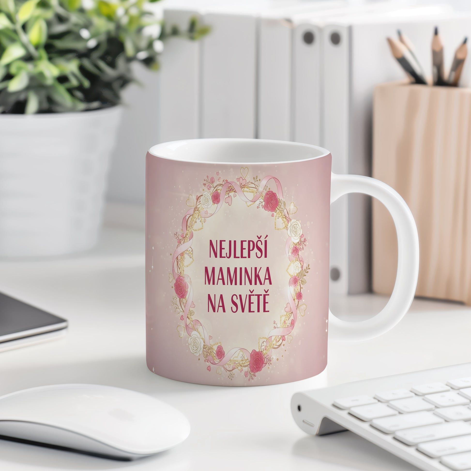 Hrnek Nejlepší maminka na světě – romantický květinový věnec s růžemi – varianta 77