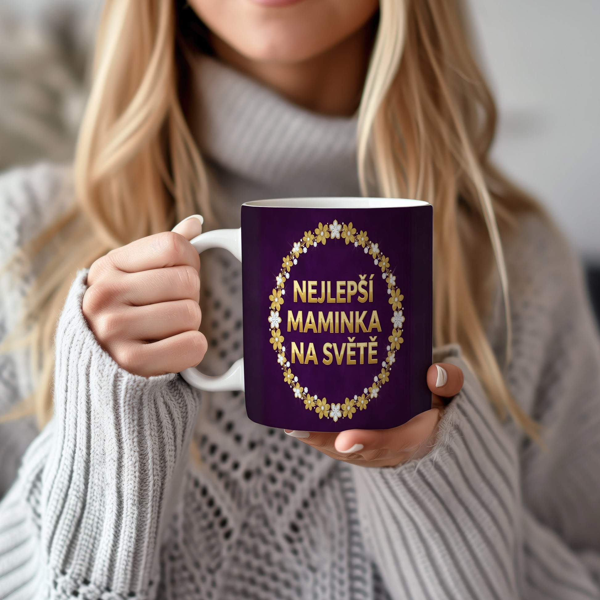 Hrnek NEJLEPŠÍ MAMINKA NA SVĚTĚ – zlaté květy na fialovém gradientu – varianta 22