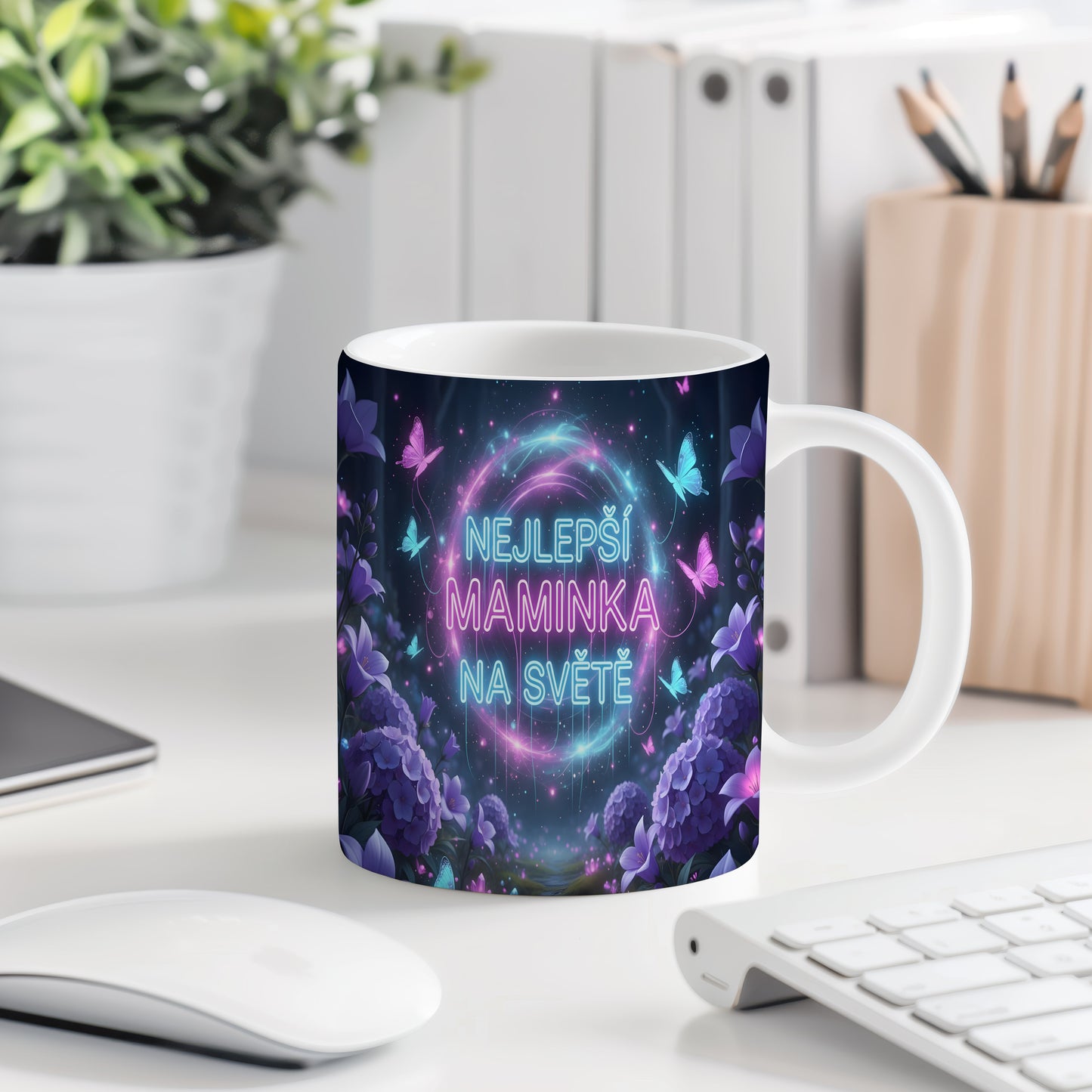 Hrnek NEJLEPŠÍ MAMINKA NA SVĚTĚ – neonová záře s motýly a květinami – varianta 77