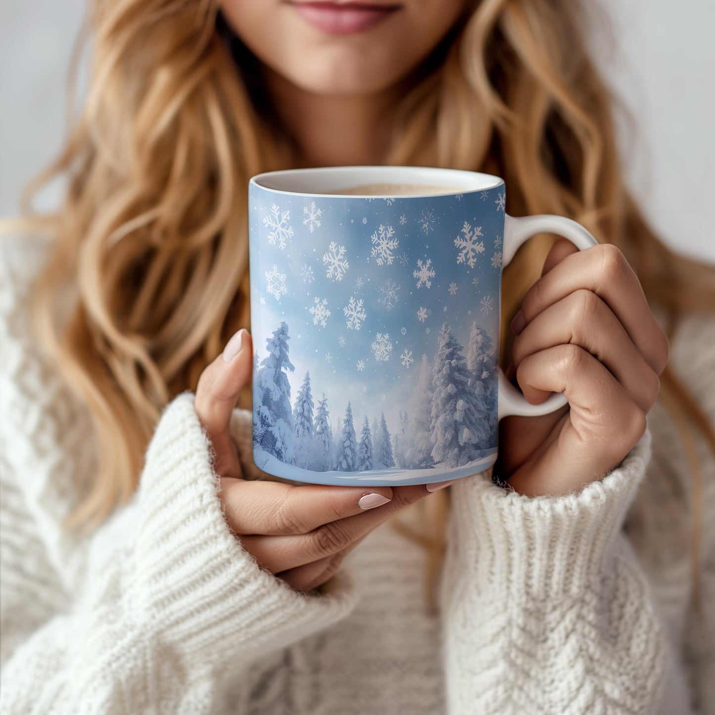 Hrnek s vánočním motivem – les pod vločkami