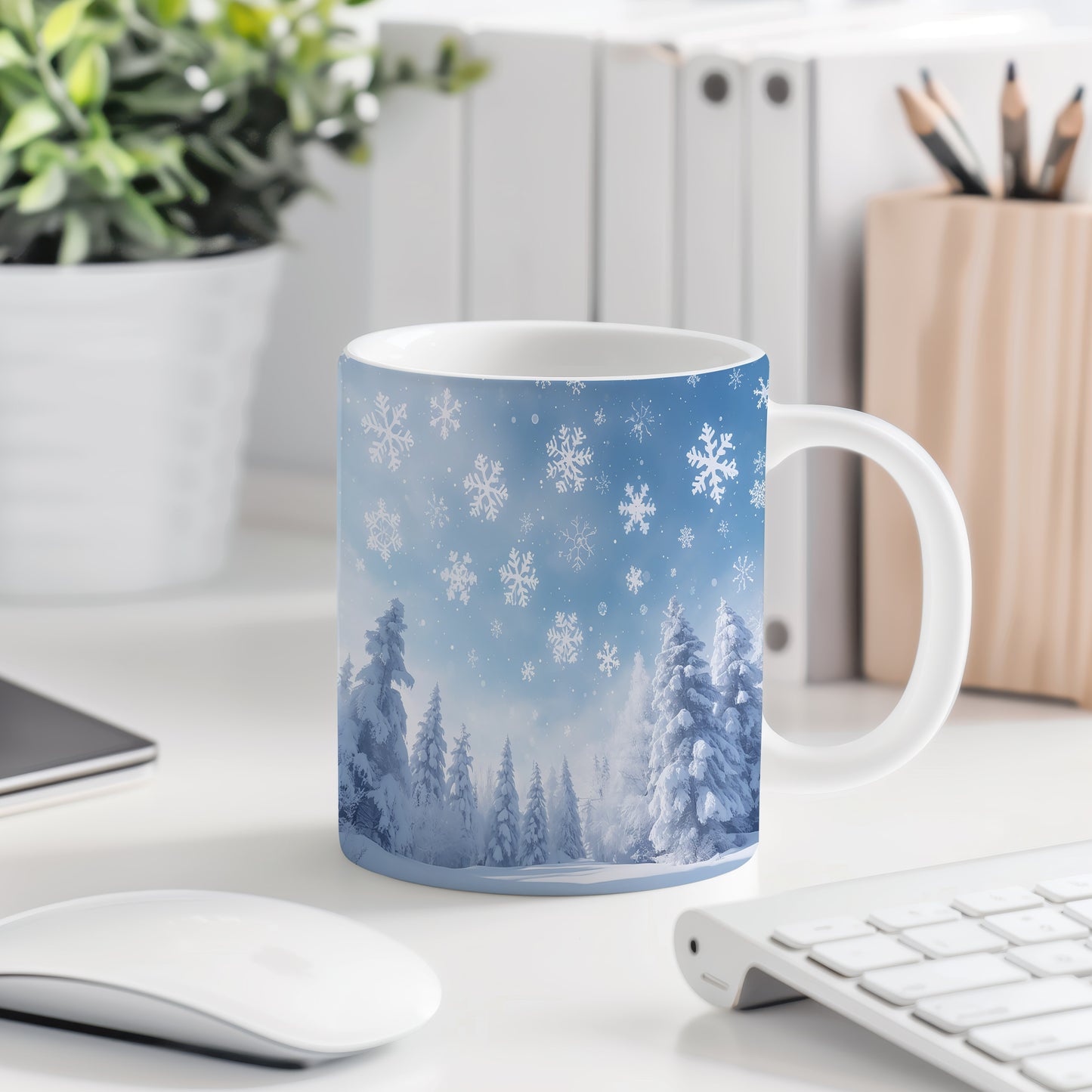 Hrnek s vánočním motivem – les pod vločkami