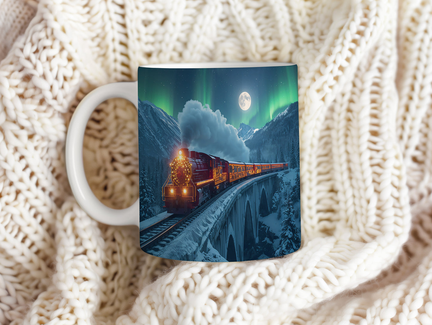 Hrnek s vánočním motivem – parní lokomotiva pod polární září