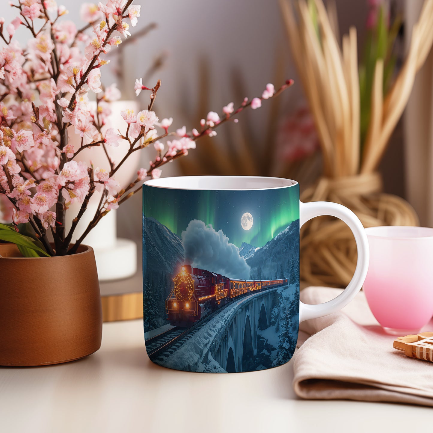 Hrnek s vánočním motivem – parní lokomotiva pod polární září