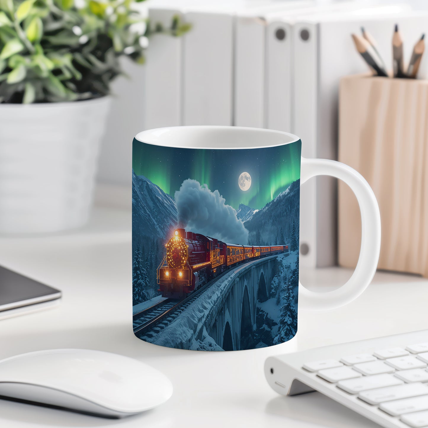 Hrnek s vánočním motivem – parní lokomotiva pod polární září