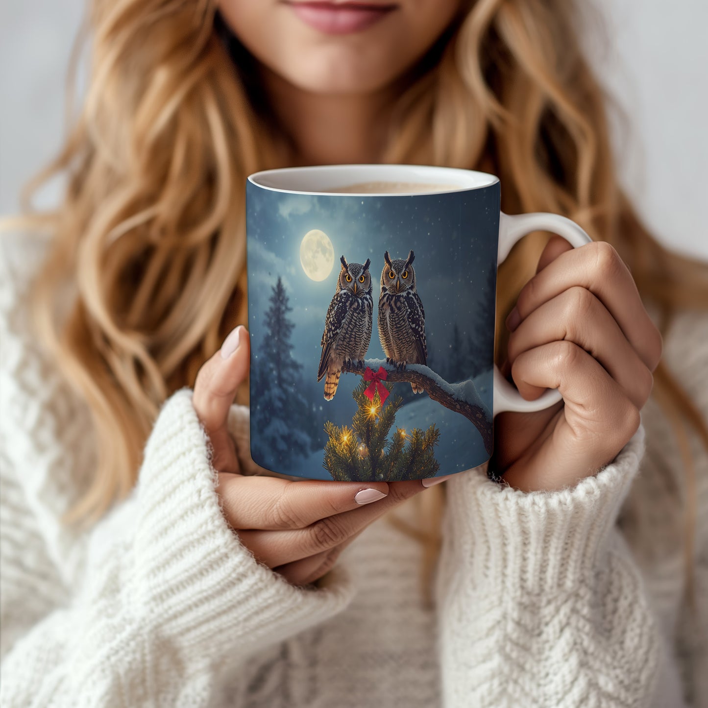 Hrnek s vánočním motivem – sovy na větvi s měsícem – sníh, sovy, stromek, úplněk