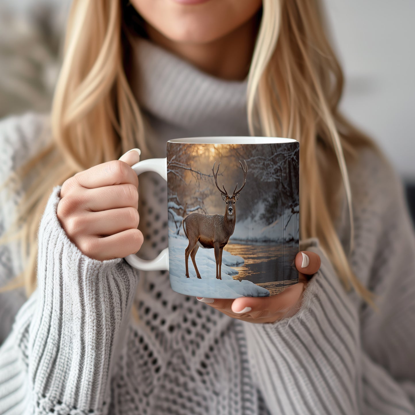 Hrnek s vánočním motivem – jelen u zimního potoka