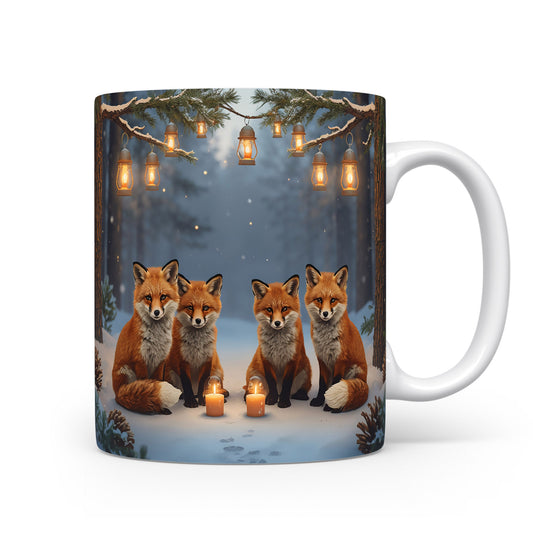 Lišky u svíček na hrnku.