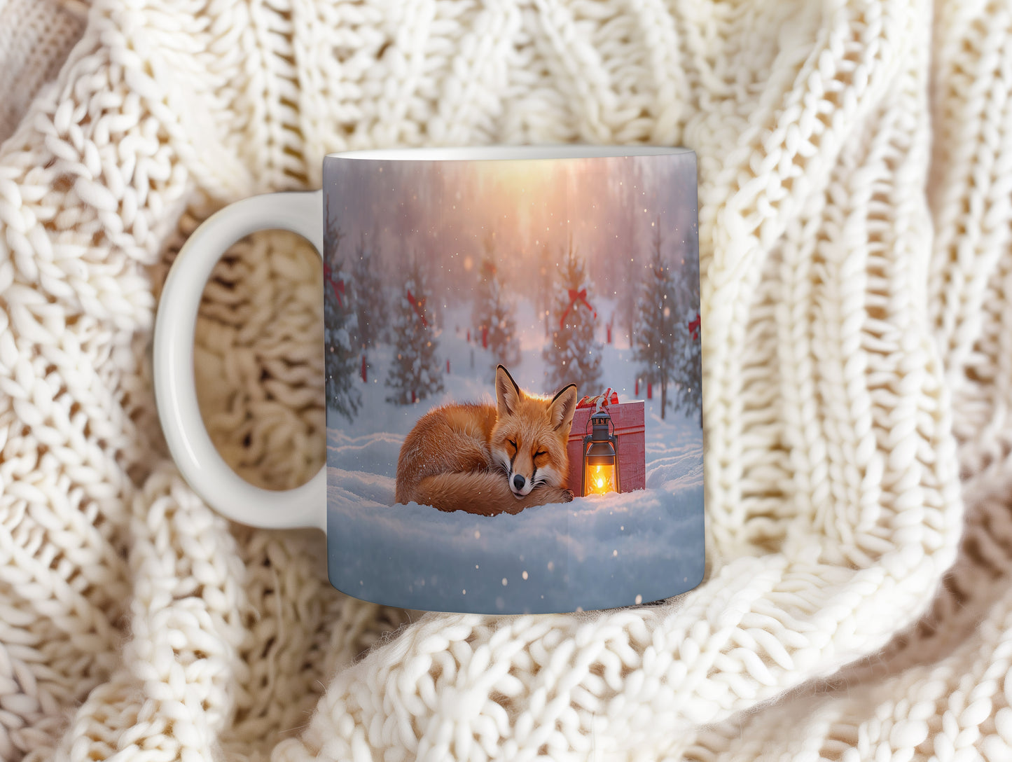 Hrnek s vánočním motivem – liška ve sněhu s lucernou