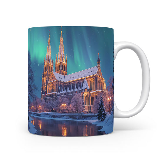 Hrnek s katedrálou a polární září.