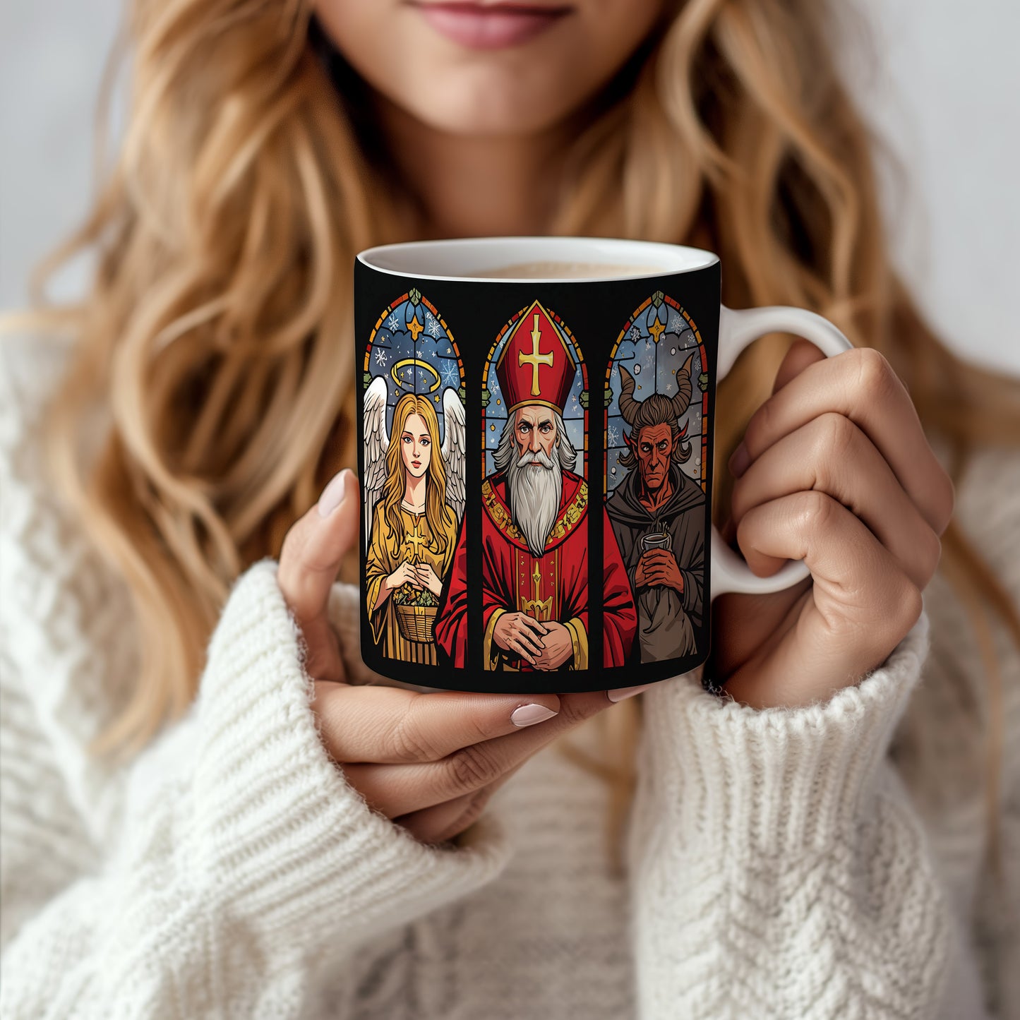 Hrnek s motivem Mikuláše, čerta a anděla – vitrážové okno