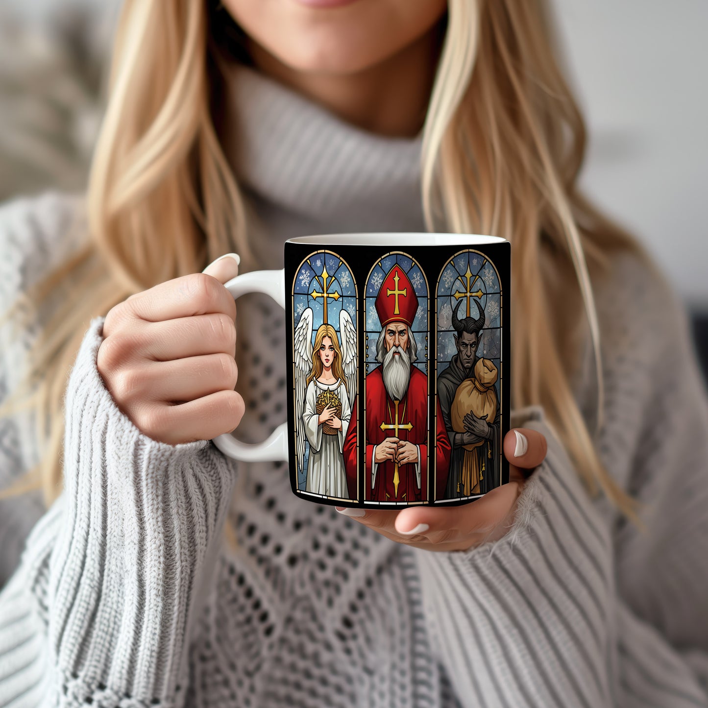 Hrnek s motivem Mikuláše, čerta a anděla – zimní vitráž