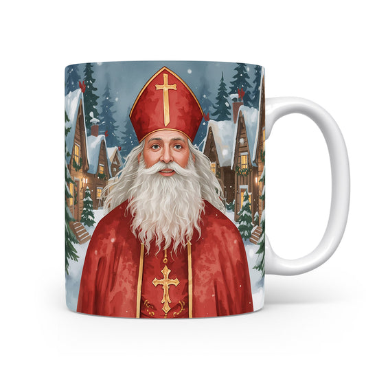 Mikuláš v červeném rouchu před zasněženou vesnicí