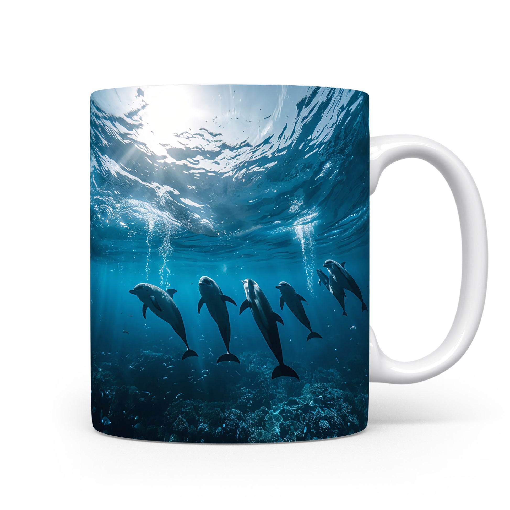 Delfíni pod hladinou v modrém oceánu