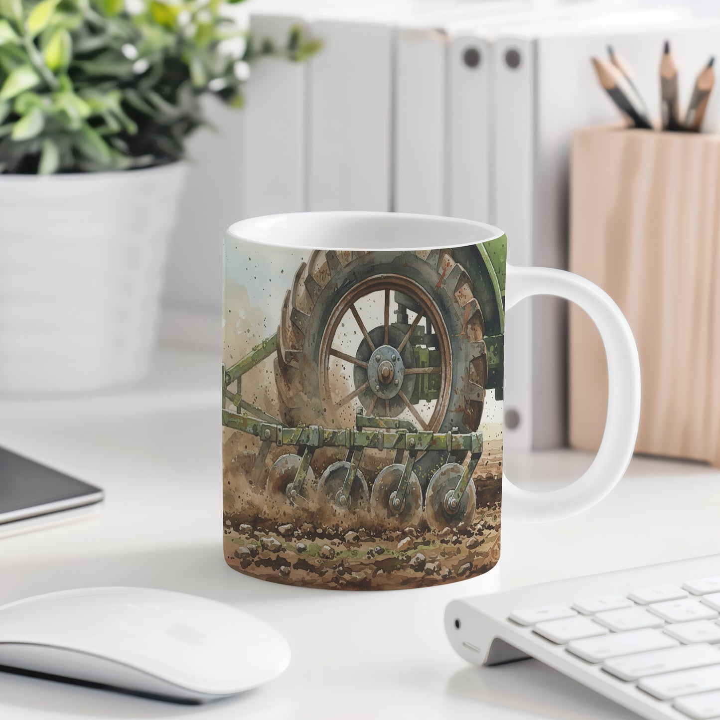 Hrnek s akvarelovým motivem traktoru v poli