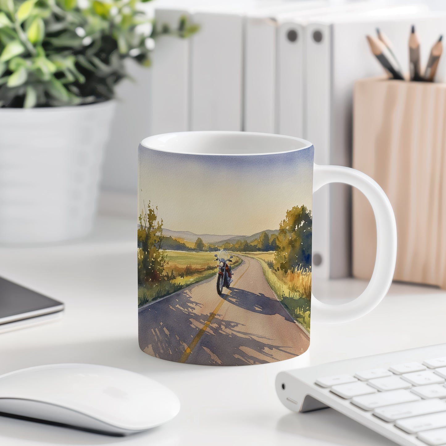 Hrnek s akvarelem silniční motorky