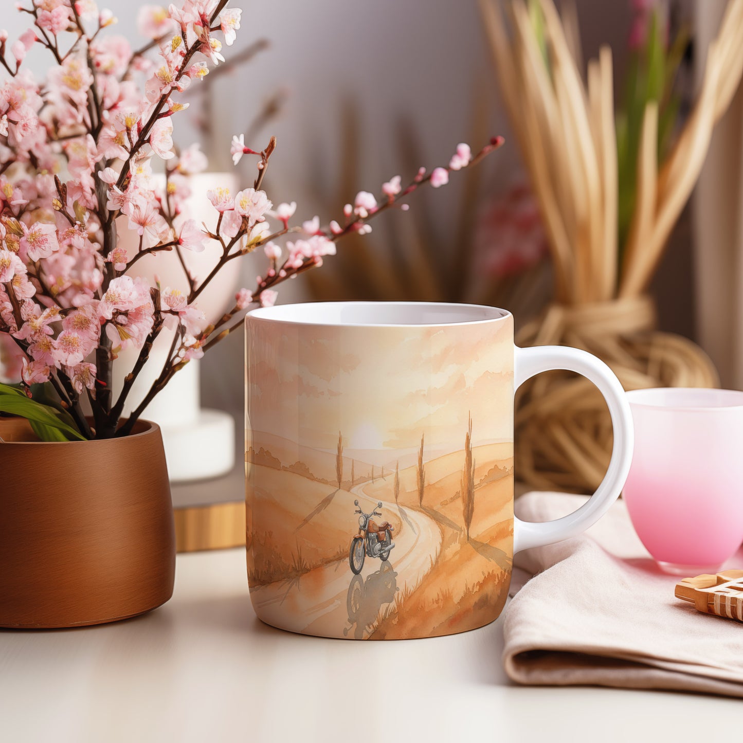 Hrnek s motorkou v toskánské krajině