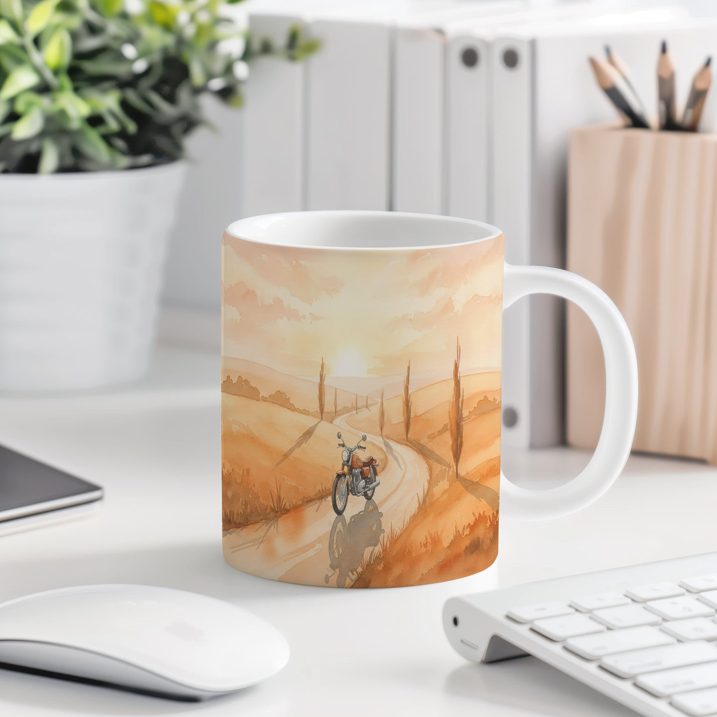 Hrnek s motorkou v toskánské krajině