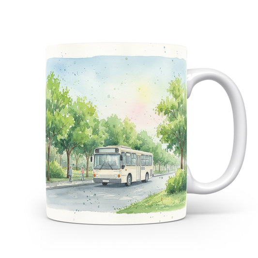 Akvarelový autobus v aleji na hrnku