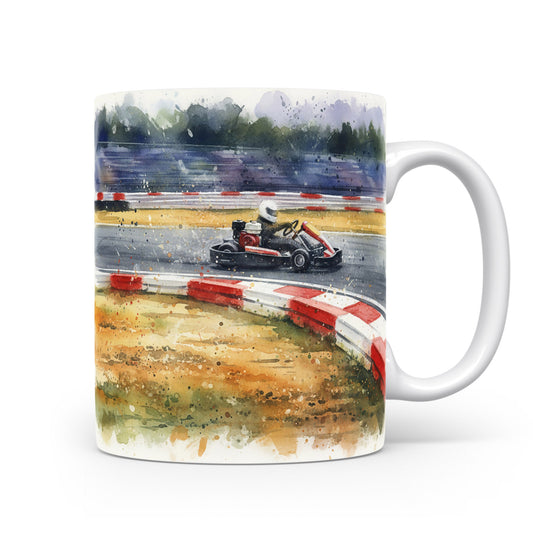 Hrnek se závodní motokárou na trati