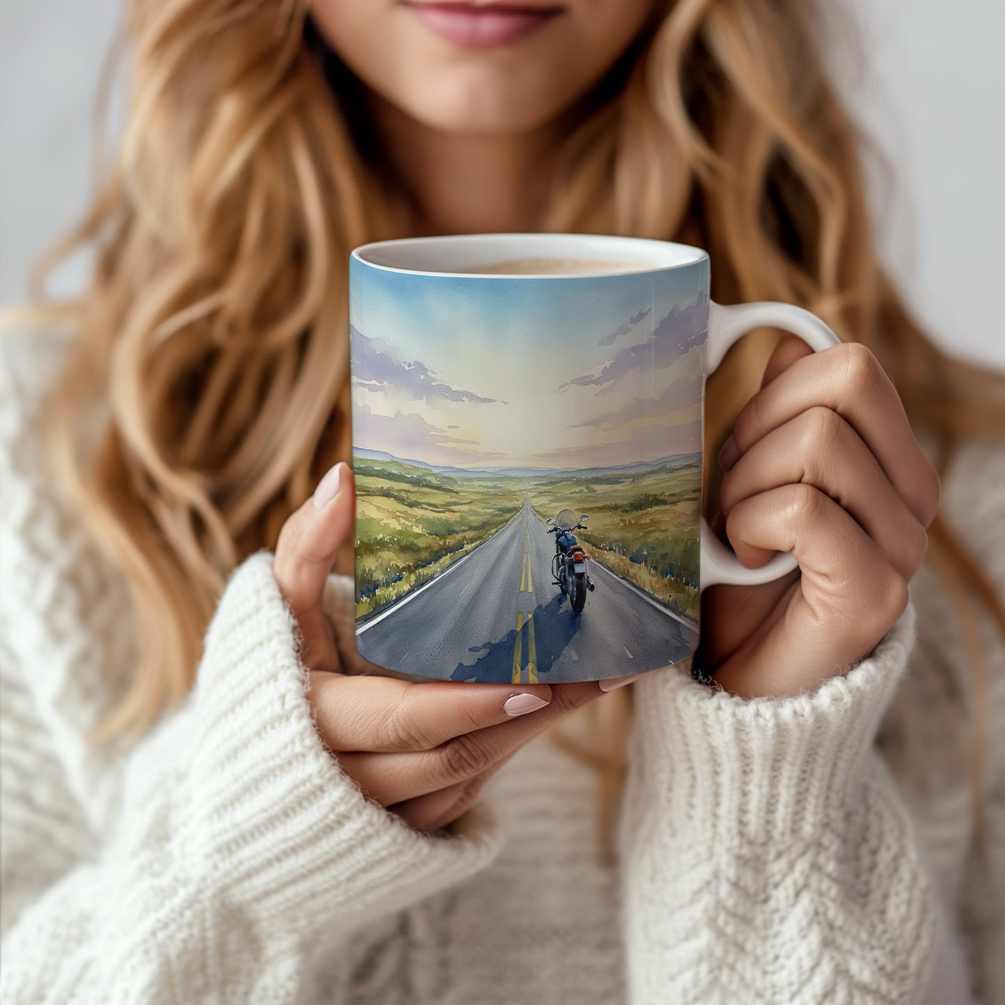 Hrnek s motorkou na dlouhé cestě