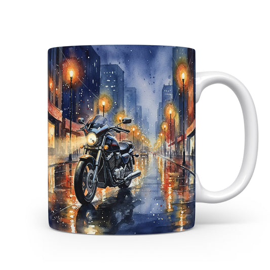 Hrnek s motorkou v dešti