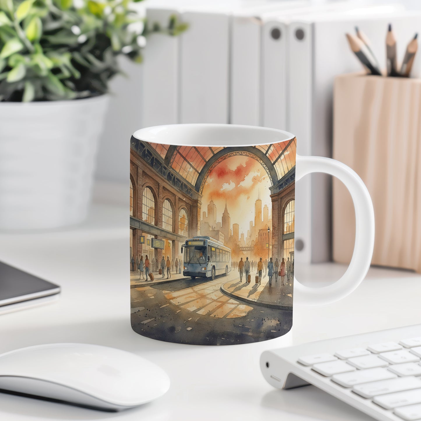 Hrnek s městským autobusem v ranním ruchu