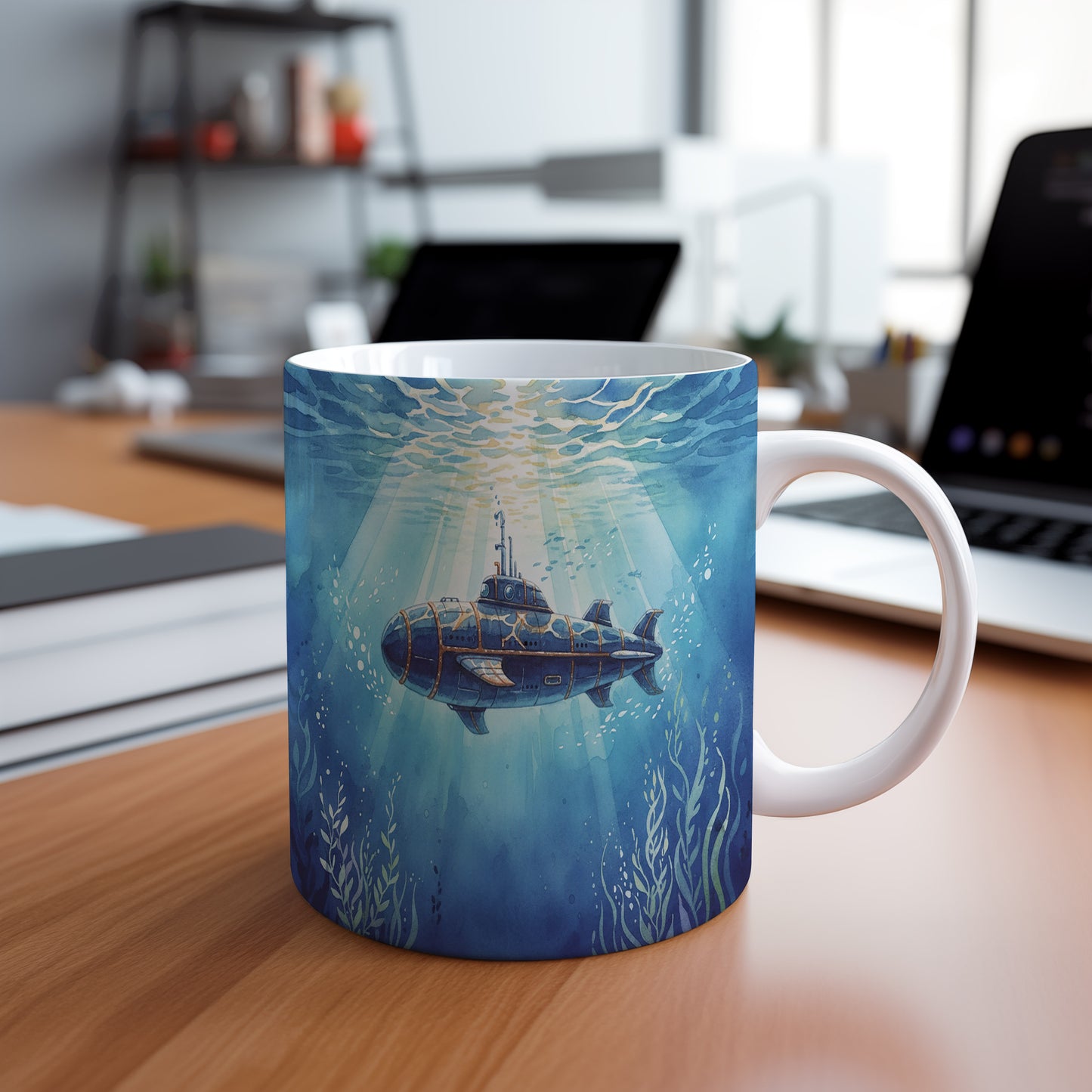 Hrnek s ponorkou v hlubinách