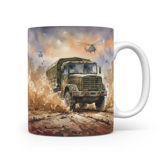 Vojenský náklaďák v terénu na hrnku