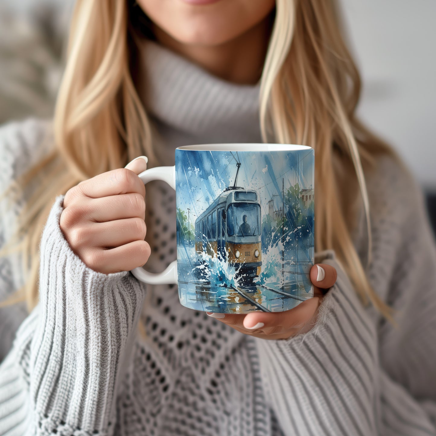 Hrnek s tramvají v dešti