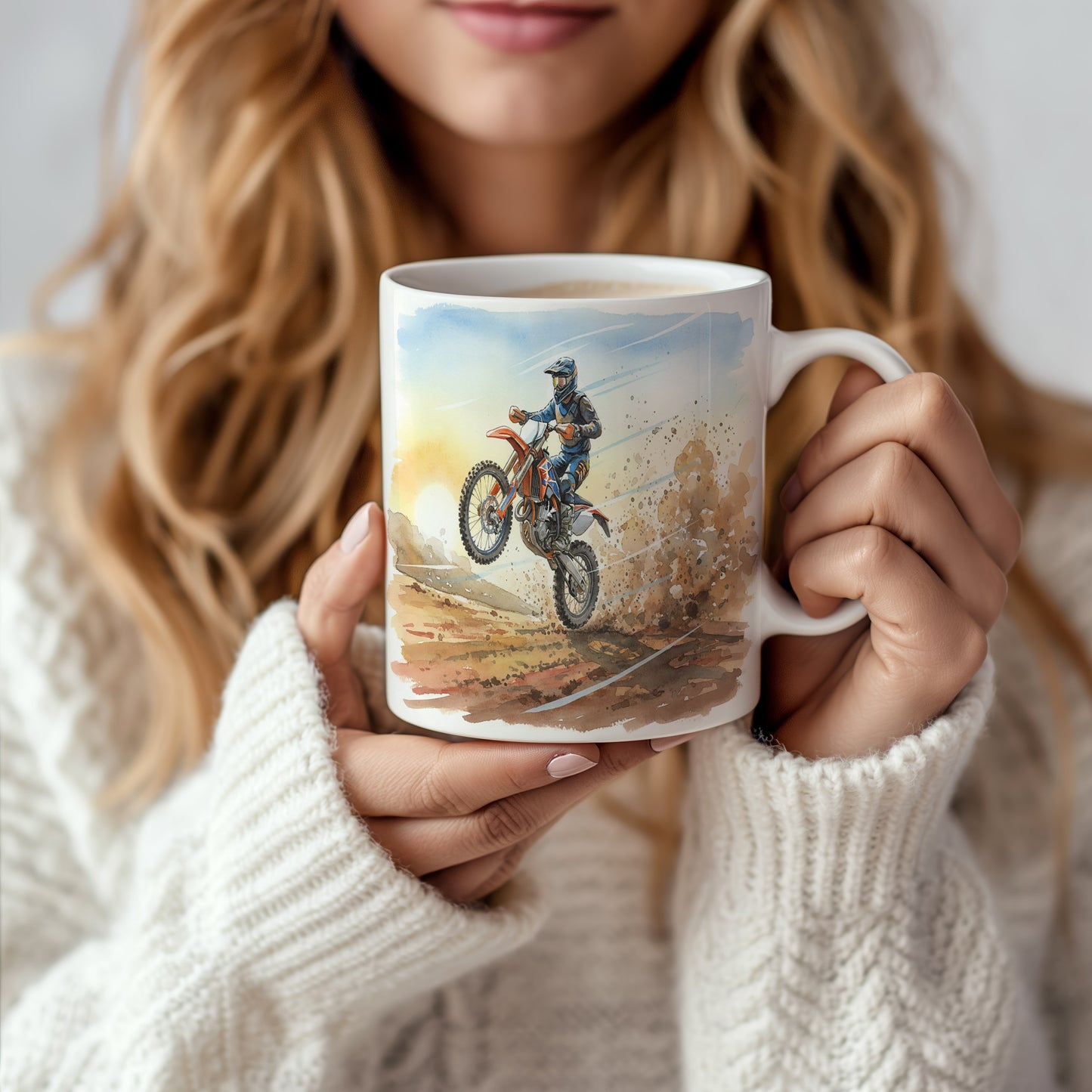 Hrnek s motokrosovým jezdcem v akci