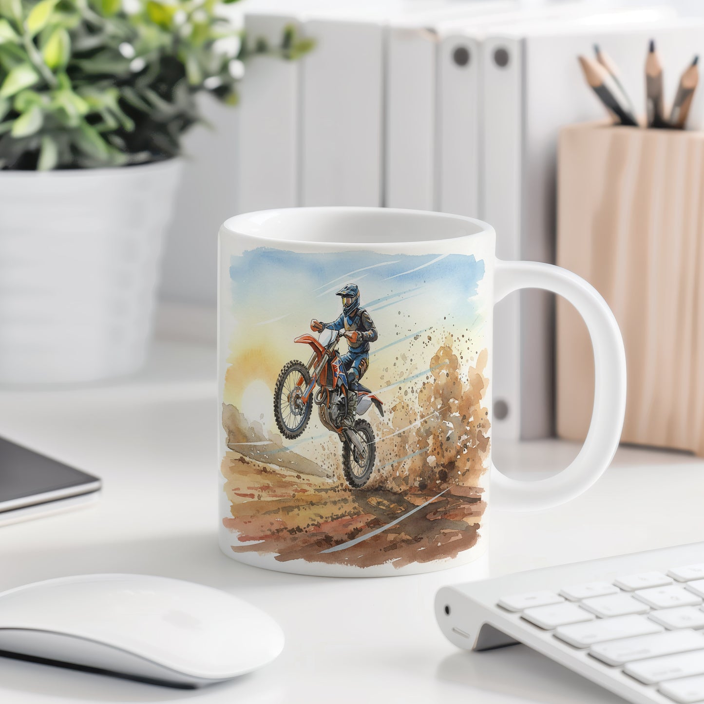 Hrnek s motokrosovým jezdcem v akci