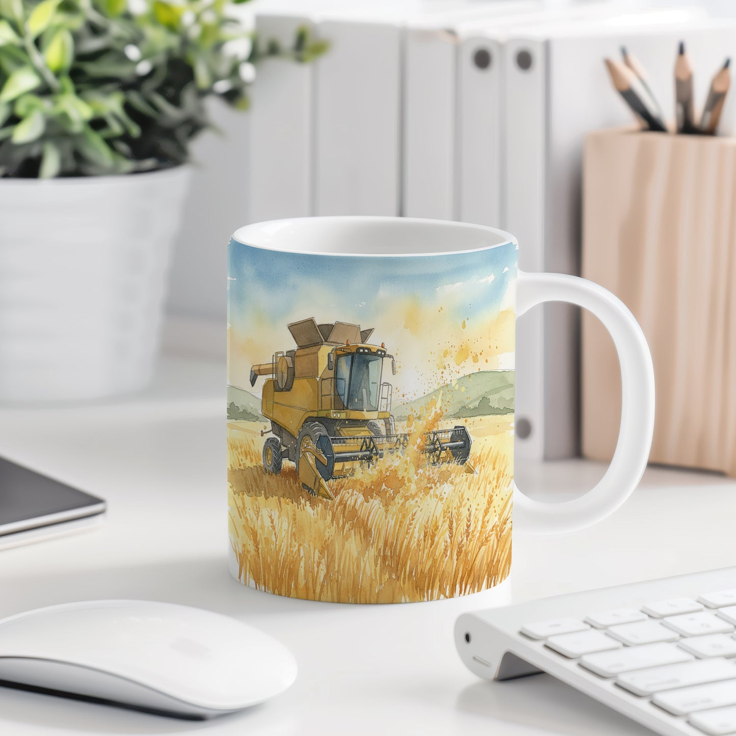 Hrnek se sklízecím kombajnem v obilí