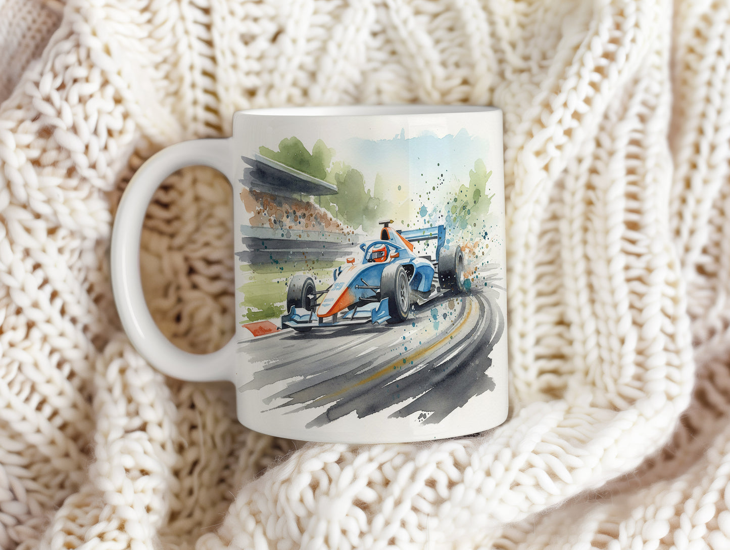 Hrnek s formulí v zatáčce