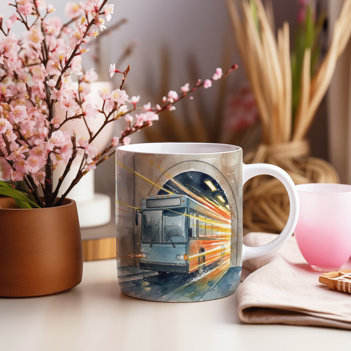 Hrnek s autobusem ve světelném tunelu