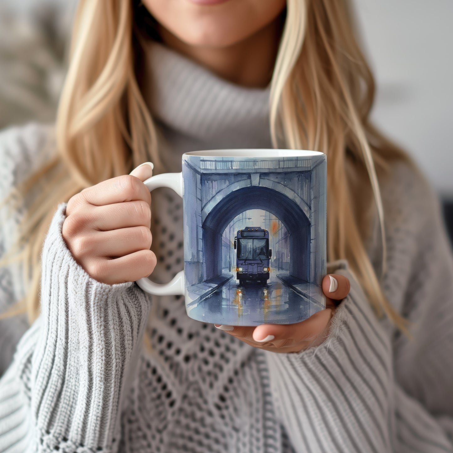 Hrnek s autobusem pod mostem