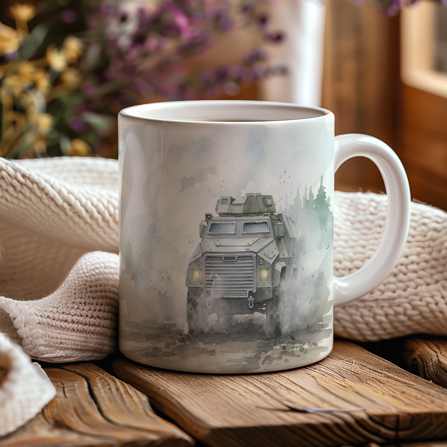 Hrnek s obrněným vozem v mlze