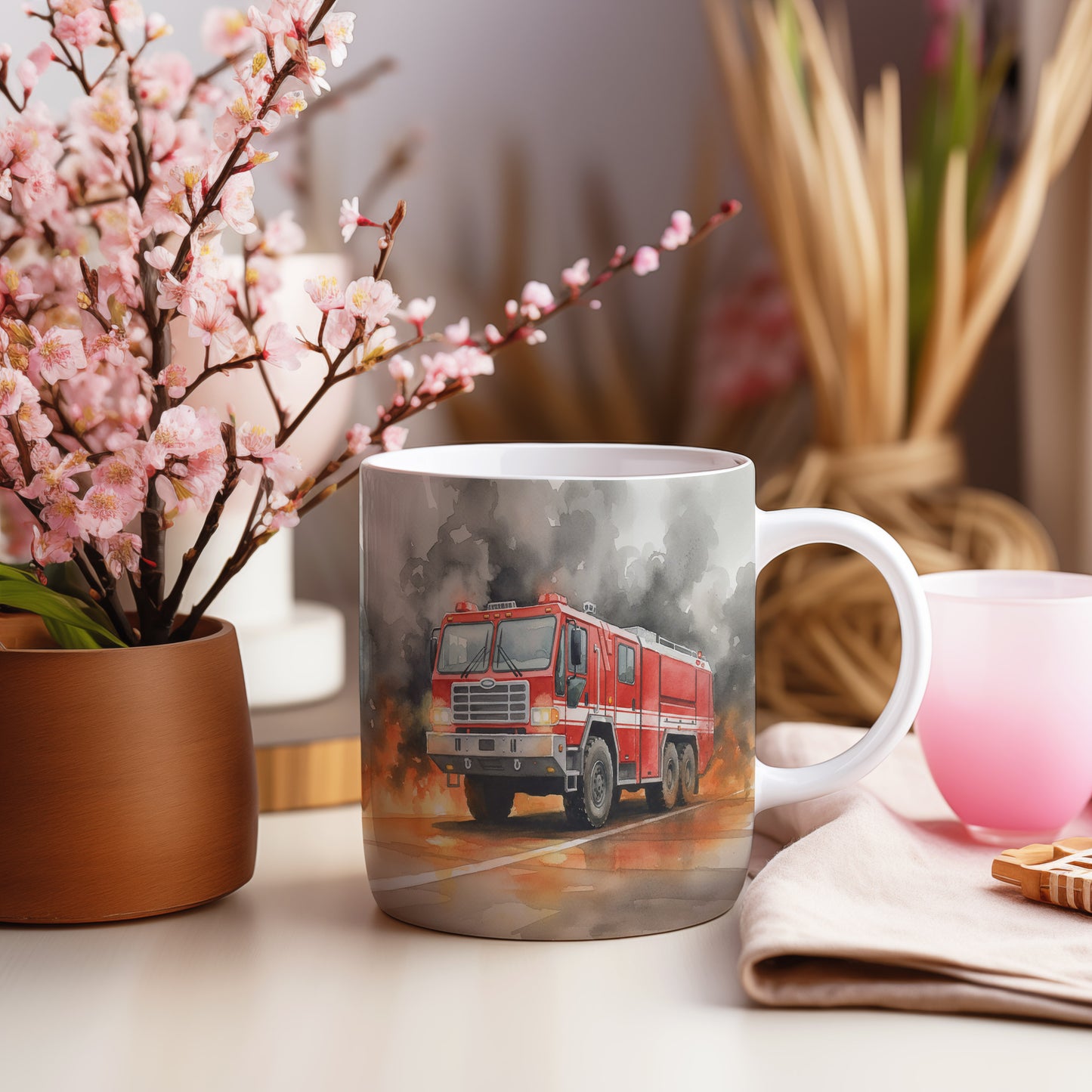 Hrnek s hasičským vozem v akci