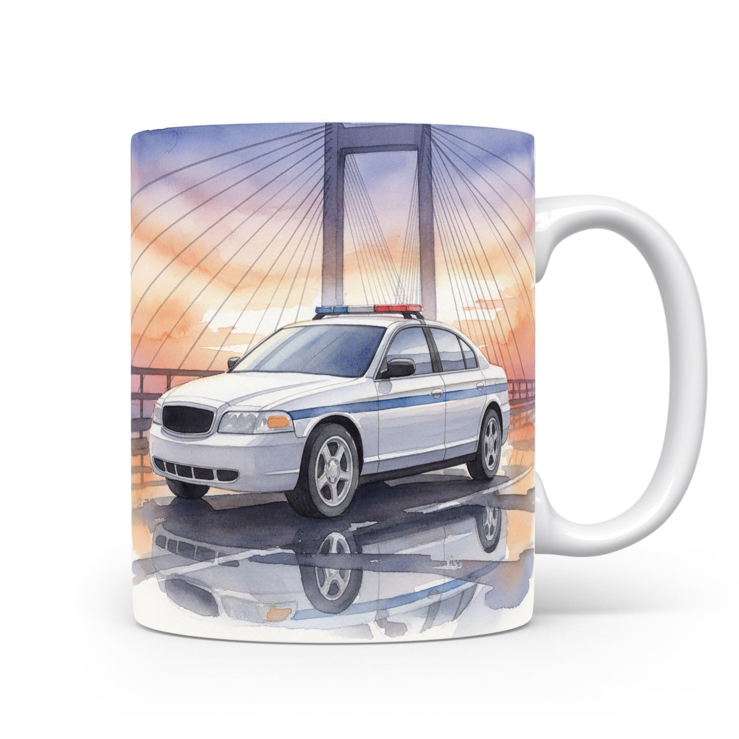 Hrnek s policejním vozem na mostě