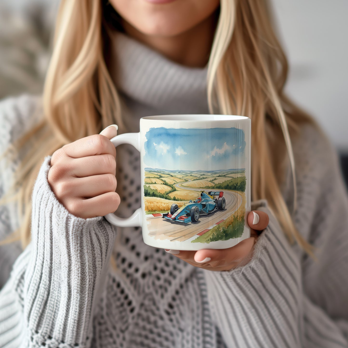 Hrnek s formulí na venkově