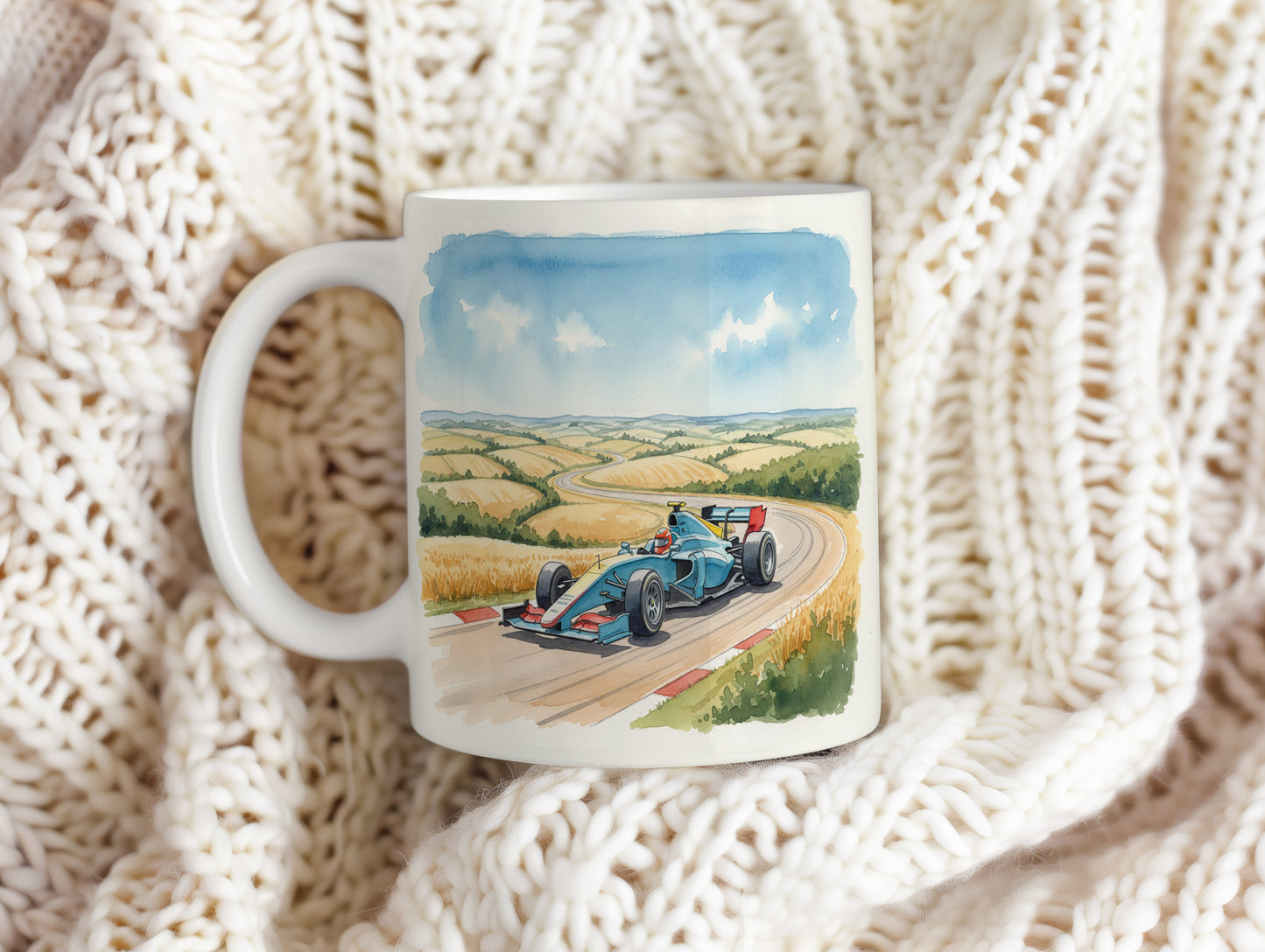 Hrnek s formulí na venkově